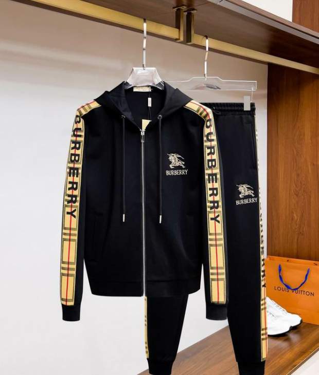 Picture of Burberry Sweater Suits _SKUBurberryM-3XL12yn29537282